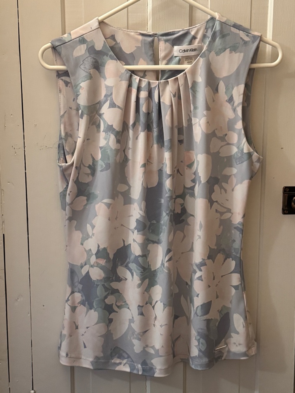 Calvin Klein Floral Shell Medium